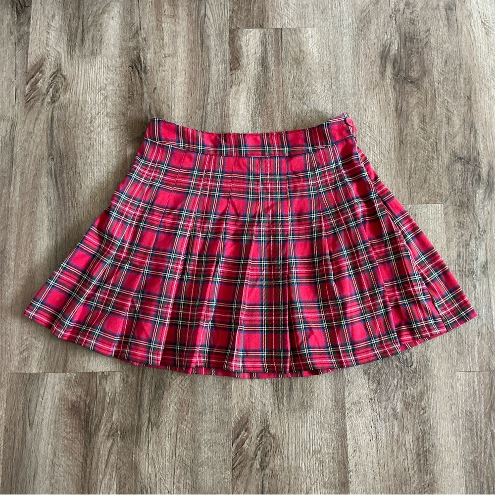 RSQ Mini Skirt Red Plaid Women's Junior MEDIUM Pleated Christmas St Patrick’s Ki